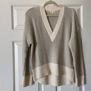 Urban Outfitters Silence & Noise Vneck Sweater